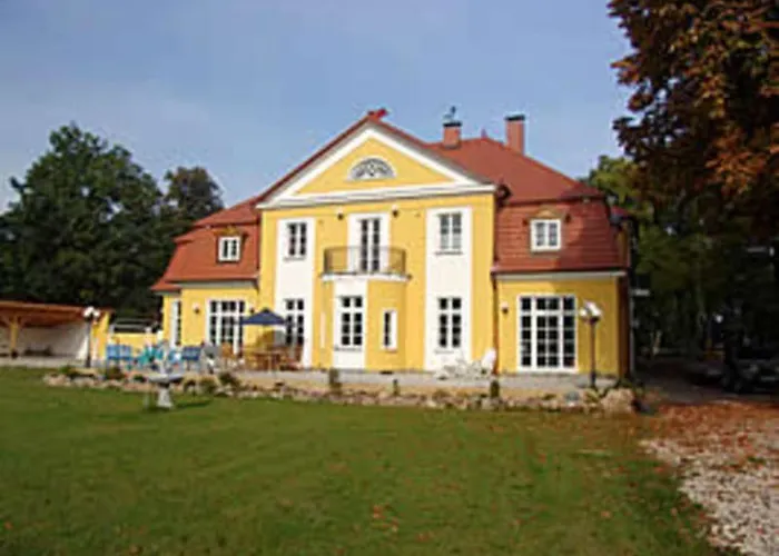 Herrenhaus Poppelvitz